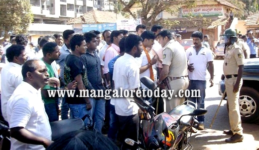 Brahmavar: Saffron brigade’s protest against arrest of Goraksha Dal leader turns violent